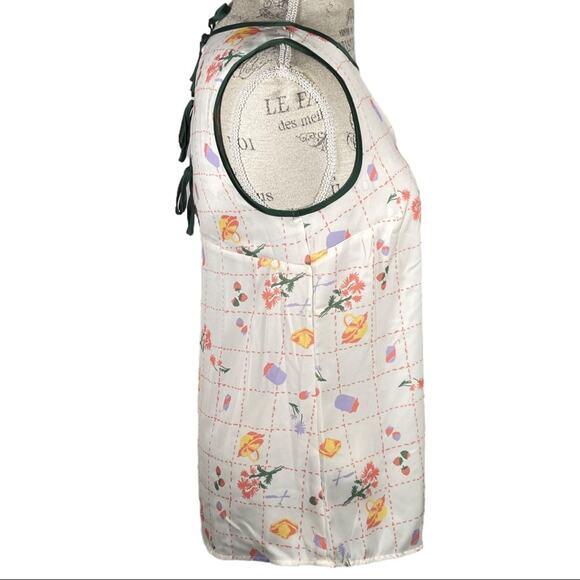 Modcloth Picnic Print 3 Tie Keyhole Sleeveless Blouse Size Small Picnic Food NWT - Picture 3 of 10